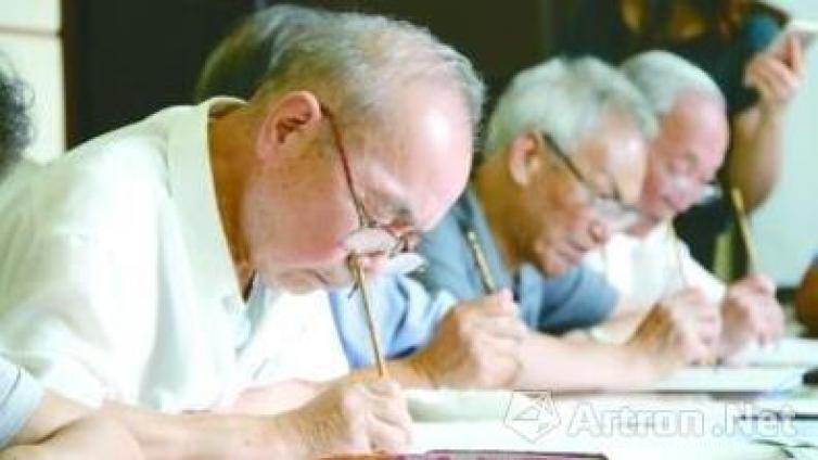 手写通知书 是传统文化课，也是大学精神教育课